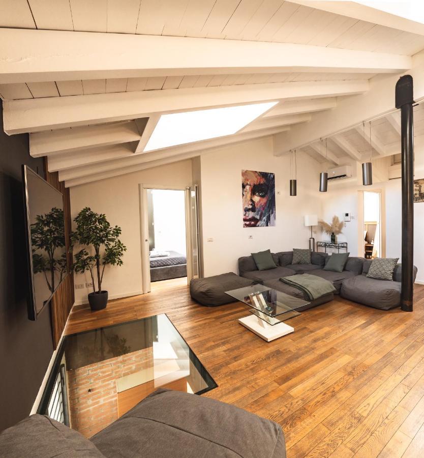 Luxury Industrial Apt Vicino Al Centro Con Garage Brescia Eksteriør billede